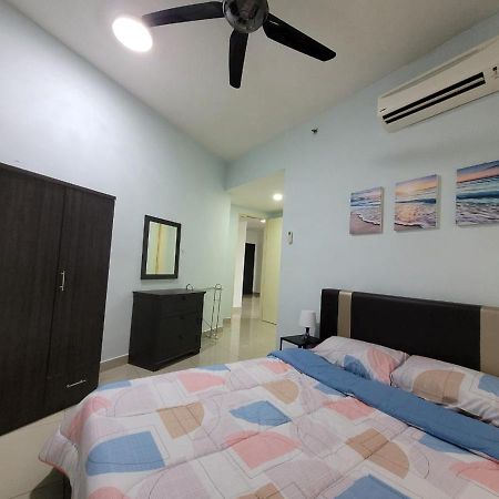 Homestay D'Univ 360 Place Seri Kembangan Exterior foto